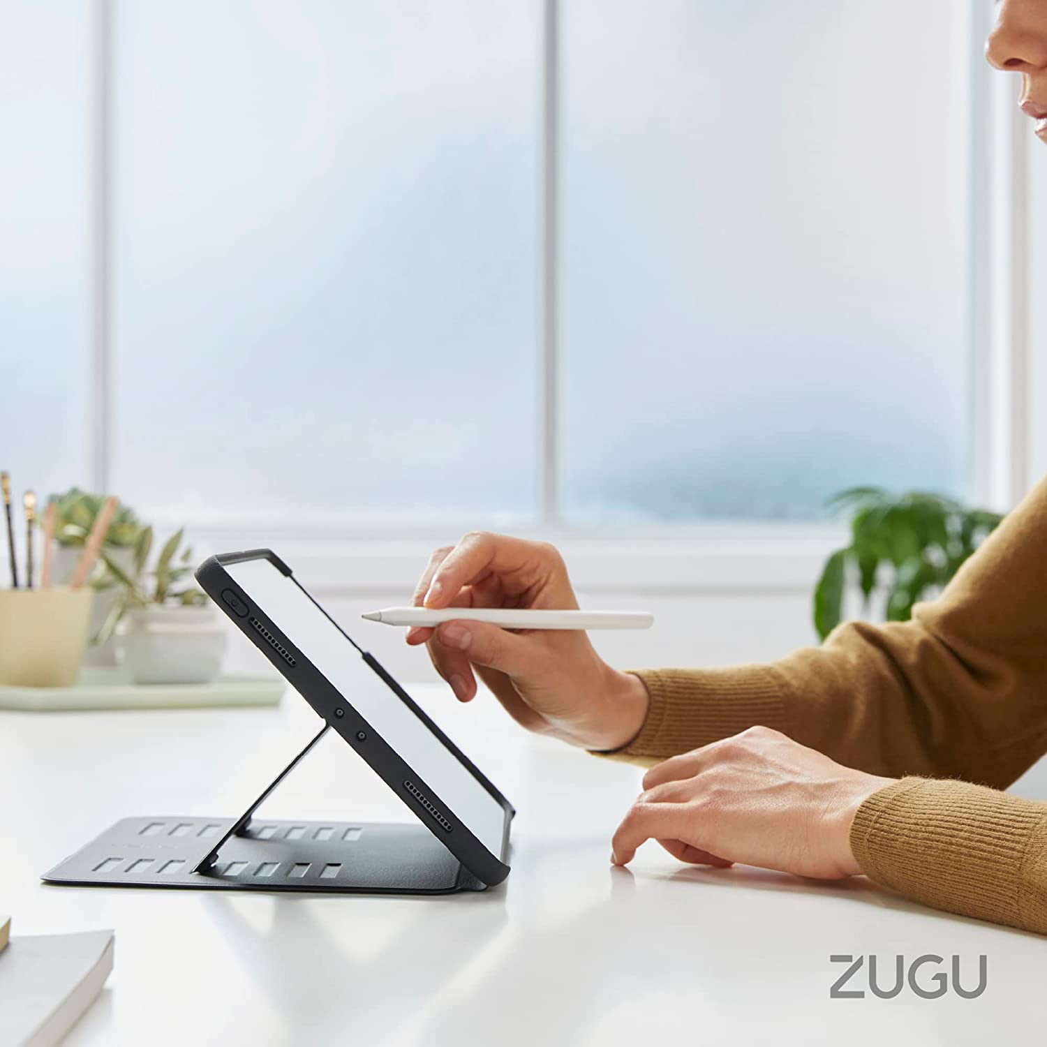 Zugu iPad 10.9 (10th Gen) Case - Black